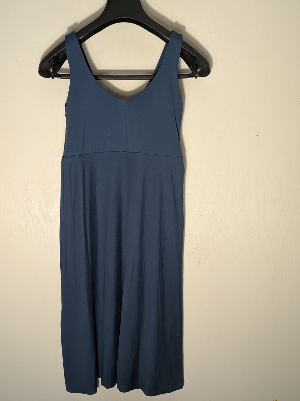 Eddie Bauer Aster V-Neck Midi Dress Sleeveless Blue Athleisure Travel Sz L